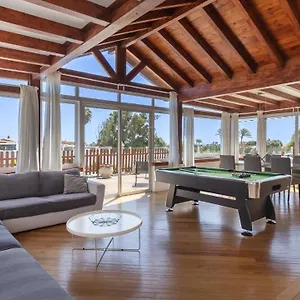 luxury-villa-nieve.in-canary-islands.com/